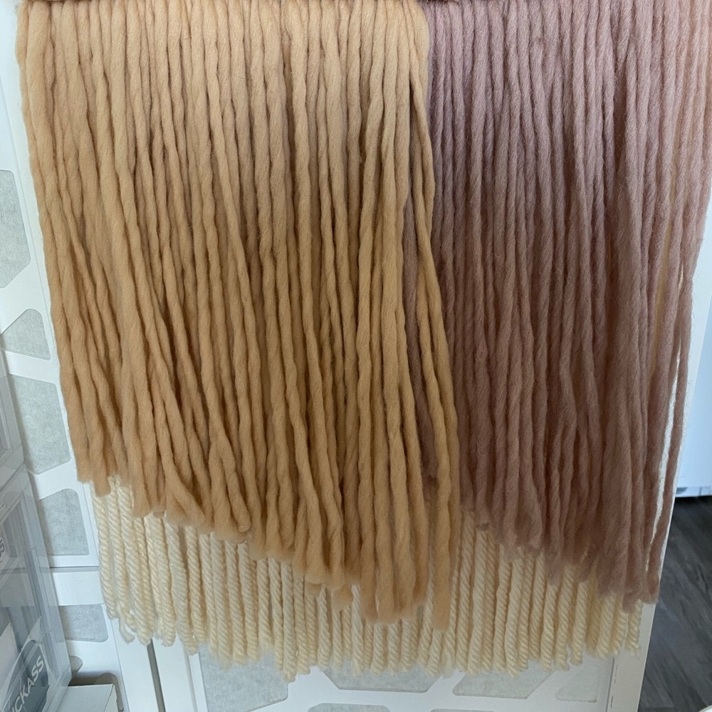 Weaving tapestry - Picture 7 of 7